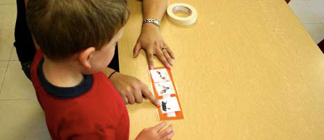 photo of child using a visual sequence